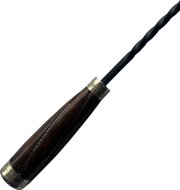 Garfo Rústico para Churrasco com cabo retovado em madeira.